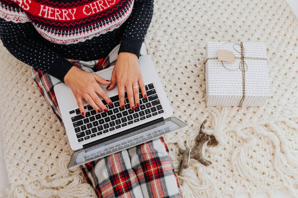 Holiday Social Media Tips: How to Stay Authentic and Cut Through the Noise